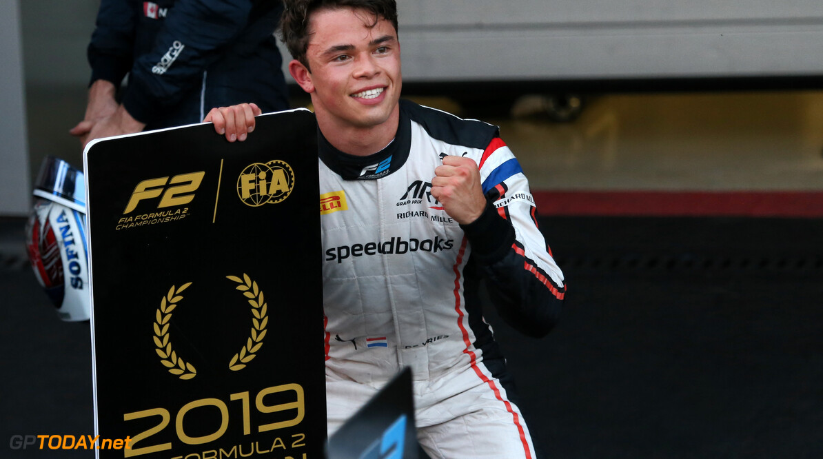 F2 champion de Vries handed LMP1 Toyota test