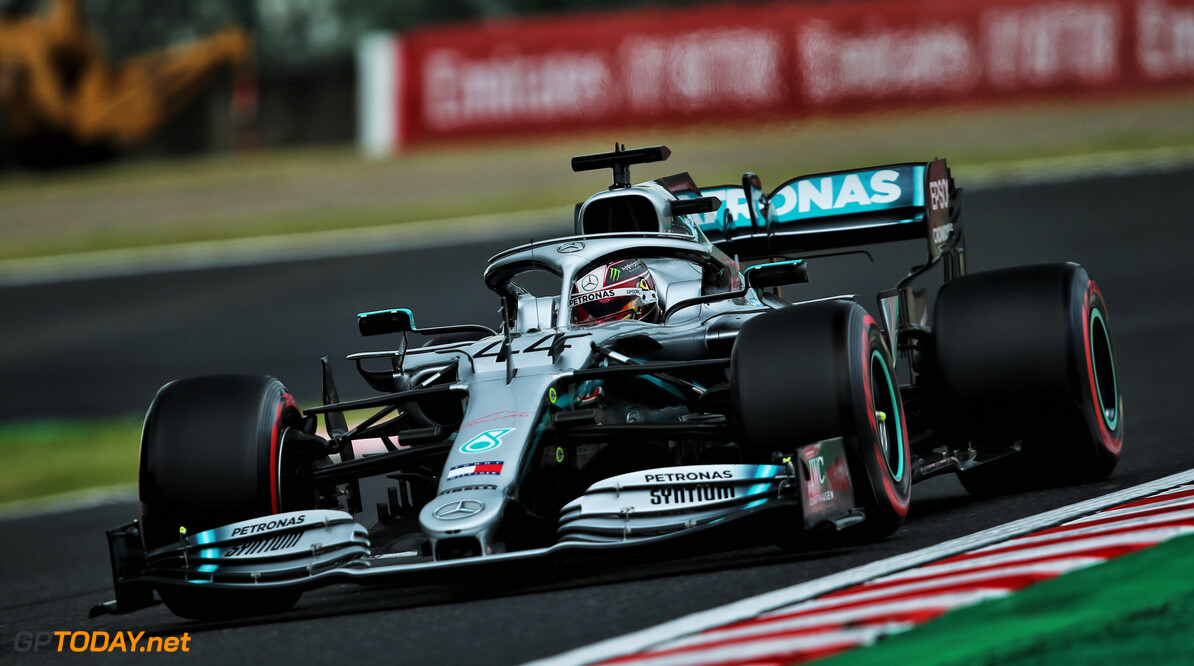 Lewis Hamilton pleit voor gebruik meer bandensets tijdens vrije trainingen