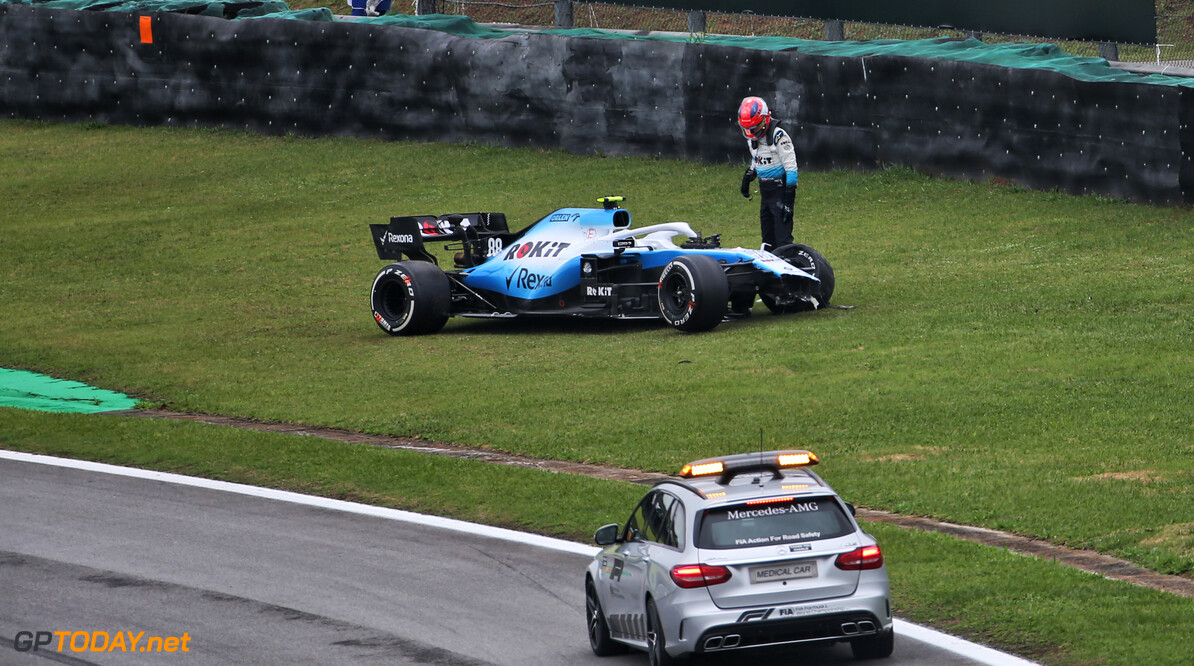 Kubica: Disposed water from Haas car caused FP2 crash