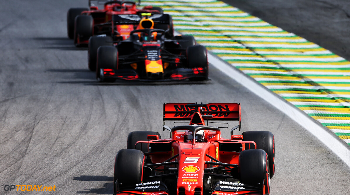 FIA wijst geen schuldige aan bij botsing Charles Leclerc en Sebastian Vettel