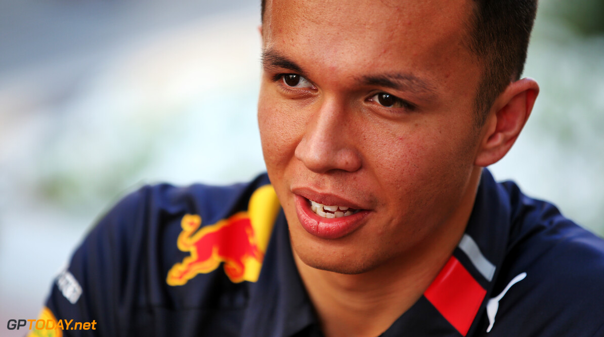 Albon: "Door overstap naar Red Bull Racing moest ik weer vanaf nul beginnen"