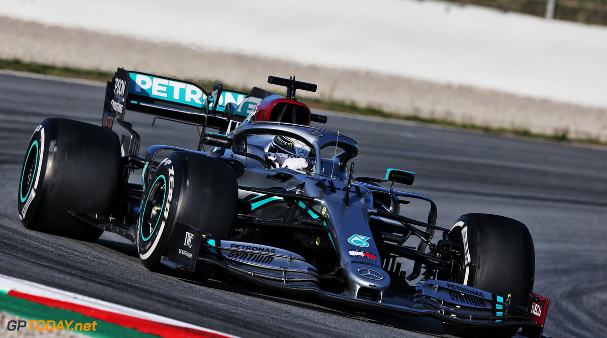 <b>Testupdate</b>: Hamilton rijdt meer dan 100 ronden, innovatie Mercedes gesprek van de dag