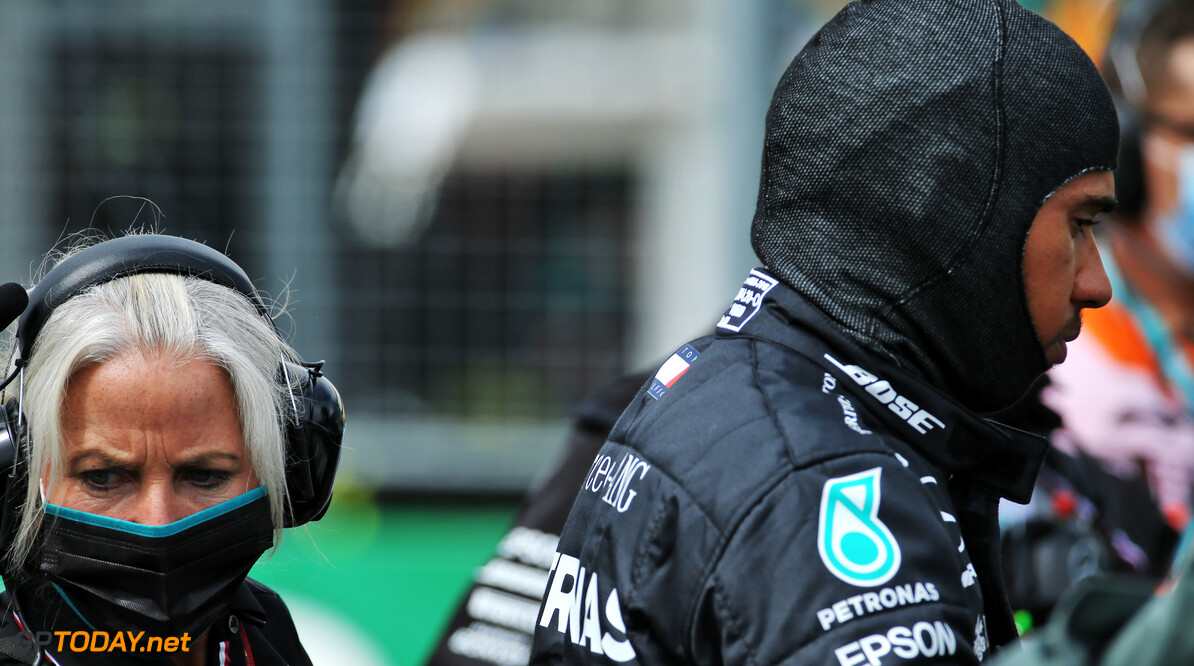 F1 reageert op Hamilton: "Antiracisme heeft nog steeds onze prioriteit"