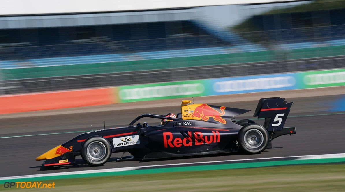 FIA Formula 3 Championship
Liam Lawson (NZL) Hitech.

31.07.2020. FIA Formula 3 Championship, Rd 4, Silverstone, England, Friday.

- www.xpbimages.com, EMail: requests@xpbimages.com Copyright: XPB Images
Motor Racing - FIA Formula 3 Championship - Friday - Silverstone, England
xpbimages.com
Silverstone
England

July F3 Formula 3 Formula Three Friday Silverstone Circuit England Britain Great Britain GB United Kingdom UK 31 07 7 2020 Action Track
