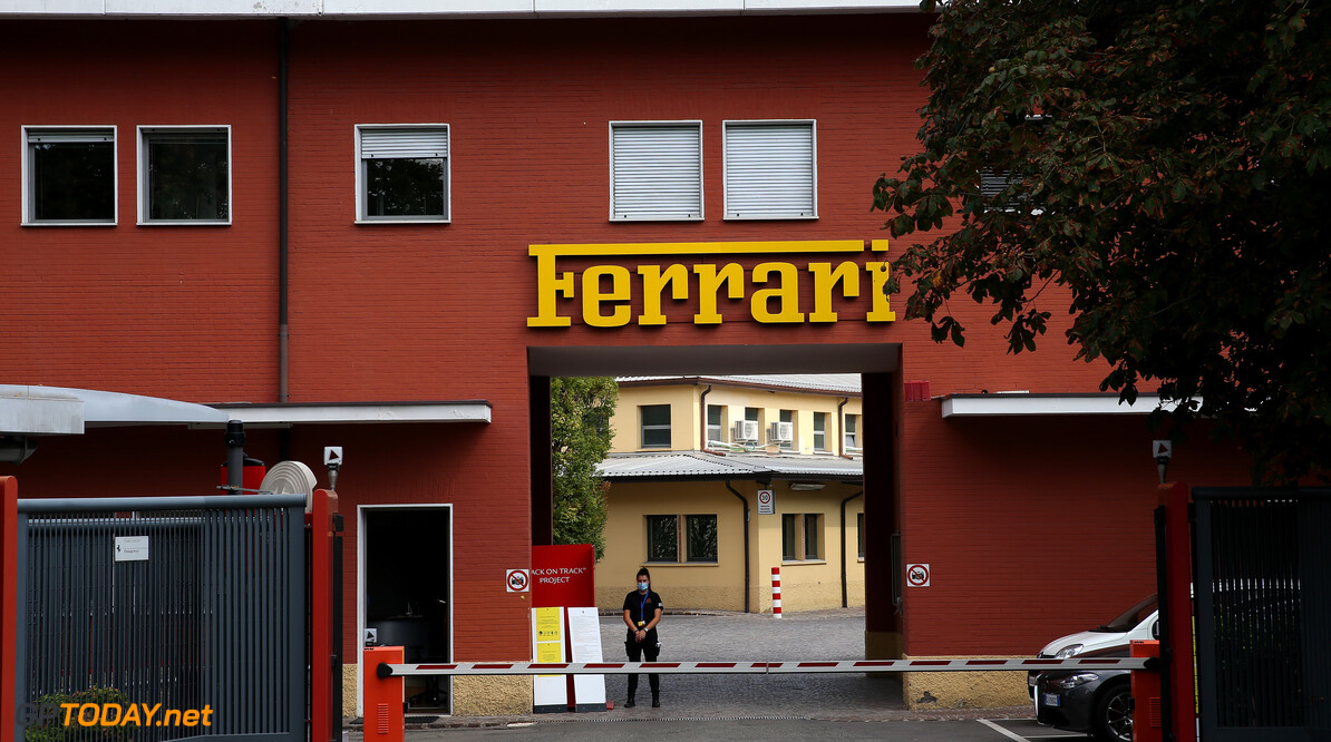 <b>Video: </b>Hoe Ferrari bijna al haar auto's met de hand bouwt