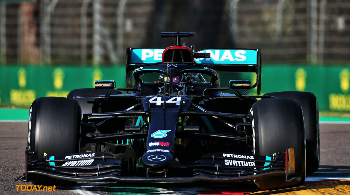 'Lewis Hamilton verlangt 10 procent televisiegeld van Mercedes'