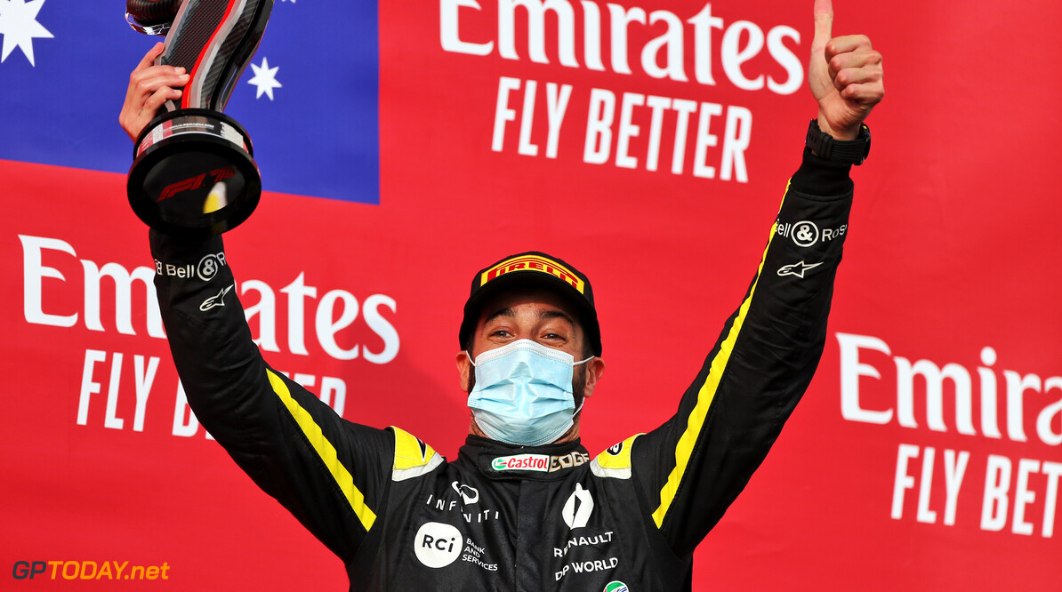 Ricciardo: "Alonso heeft ons in Imola aan podium geholpen"
