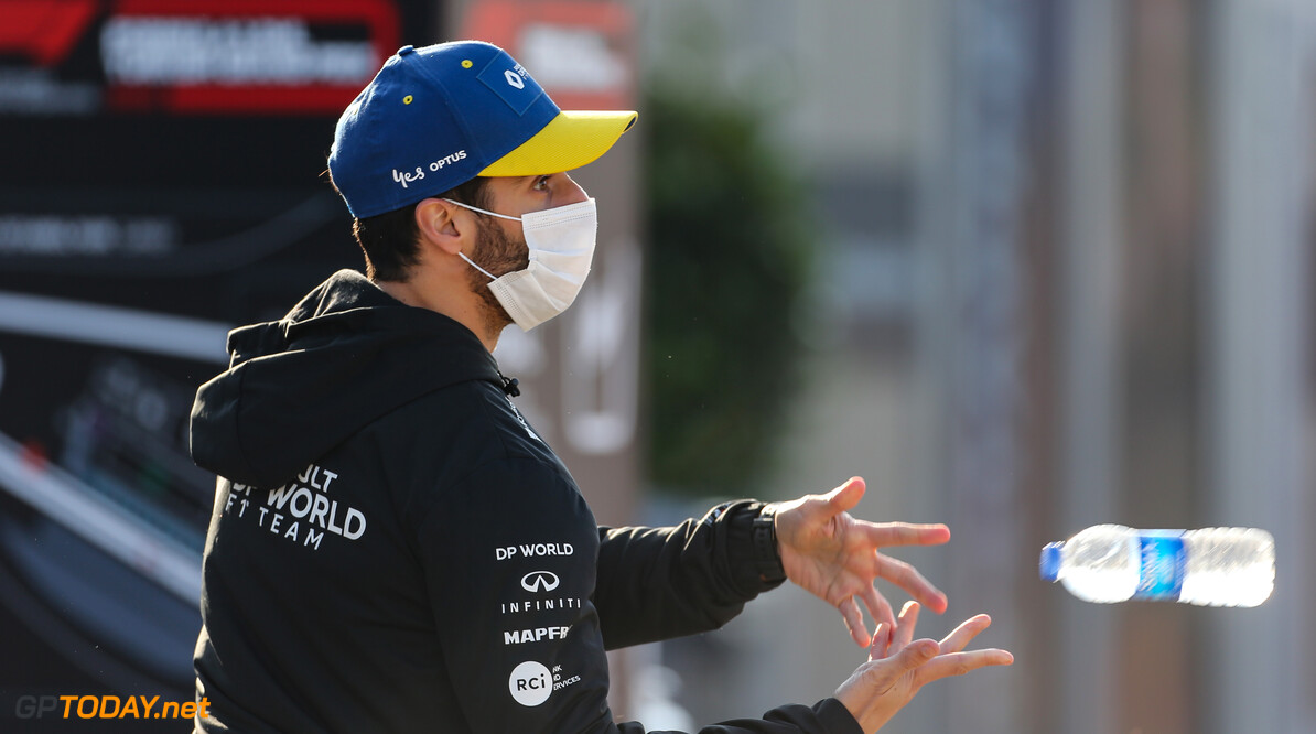 Renault wilde populaire Ricciardo overtuigen te blijven