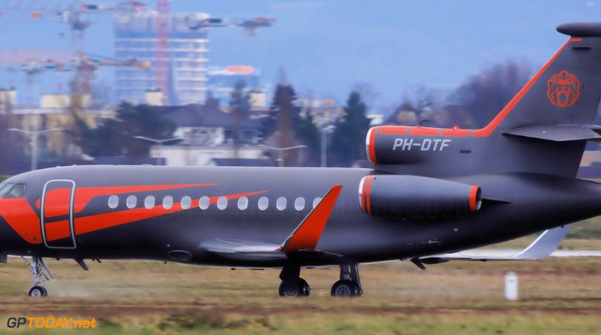 EXCLUSIEF: de eerste foto van het geverfde privévliegtuig van Max Verstappen