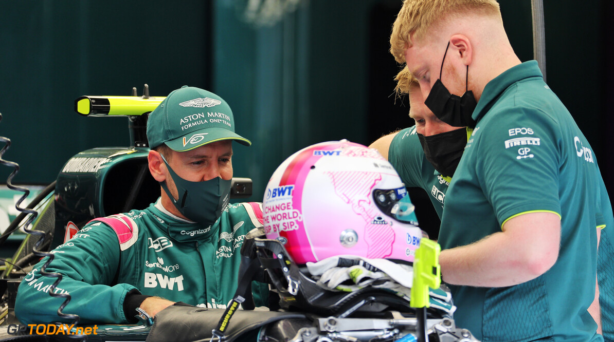 Sebastian Vettel boos na debuut voor Aston Martin: "Niet mijn schuld"
