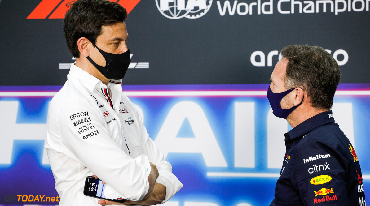 Toto Wolff stelt eisen aan mogelijke overstap Albon: "Het is gevaarlijk om Red Bull-coureur te laten racen met Mercedes-motor"