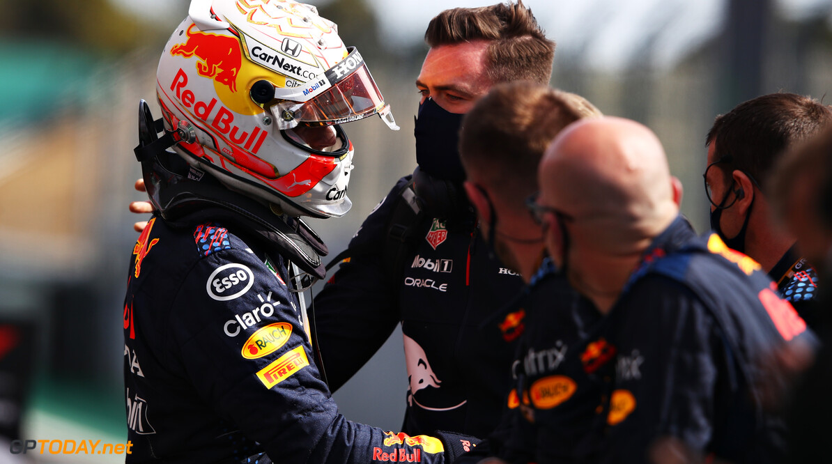 PORTIMAO, PORTUGAL - MAY 02: Second placed Max Verstappen of Netherlands and Red Bull Racing celebrates with his team in parc ferme during the F1 Grand Prix of Portugal at Autodromo Internacional Do Algarve on May 02, 2021 in Portimao, Portugal. (Photo by Mark Thompson/Getty Images) // Getty Images / Red Bull Content Pool  // SI202105020257 // Usage for editorial use only // 
F1 Grand Prix of Portugal




SI202105020257