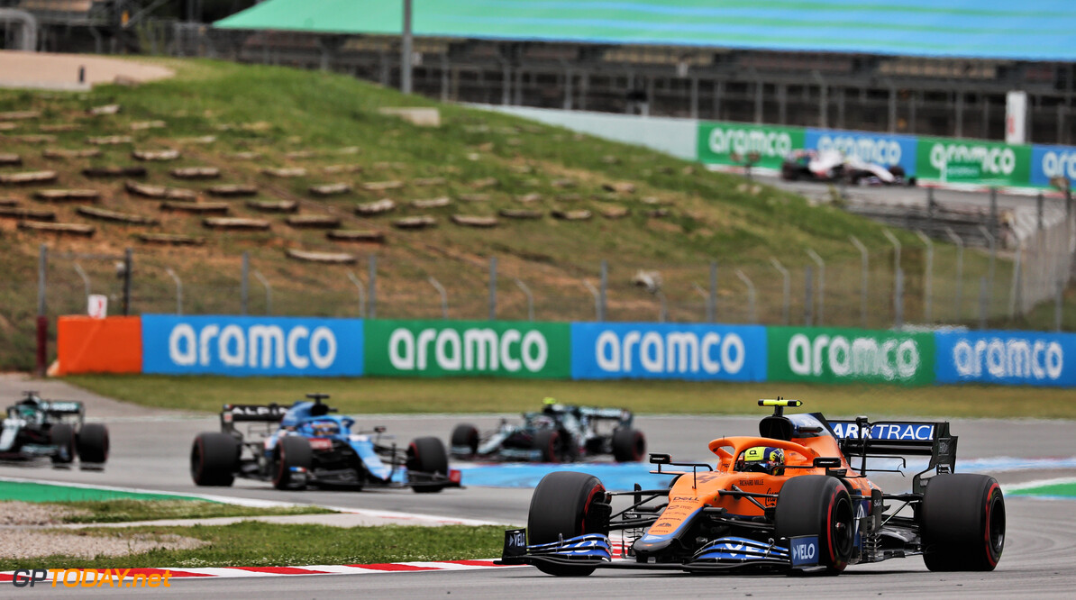 Lando Norris worstelt zijn McLaren naar achtste plaats in Grote Prijs van Spanje
