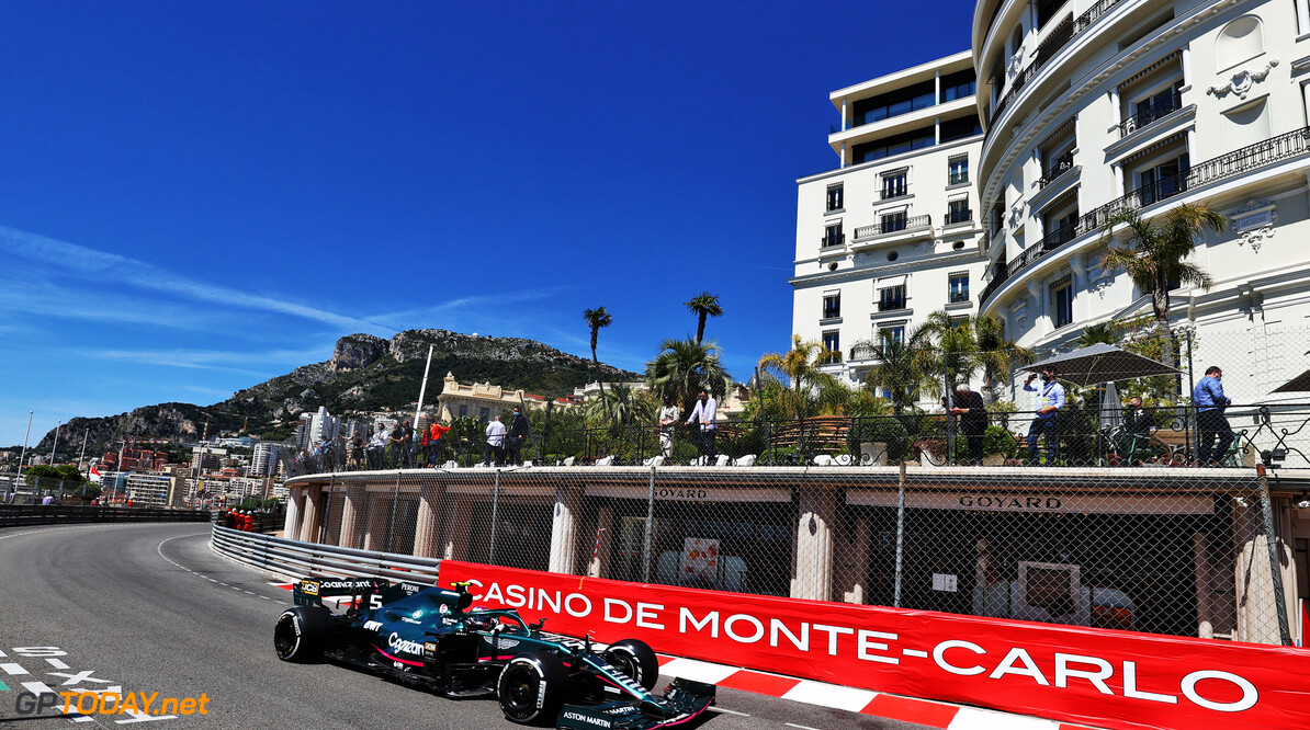 Lewis Hamilton verrast door snelheid van Ferrari in Monte Carlo