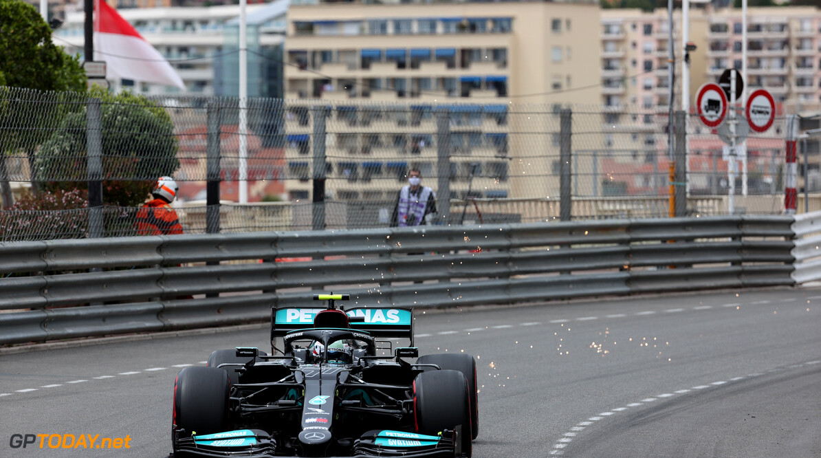 Mercedes pitcrew krijgt Bottas zijn wiel niet los en kan GP Monaco niet uitrijden