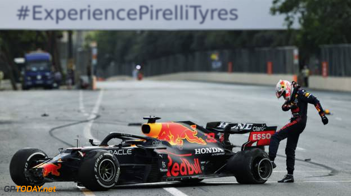 Max Verstappen kan de uitleg van Pirelli over crash na klapband niet zo volgen: "Behoorlijk vaag"