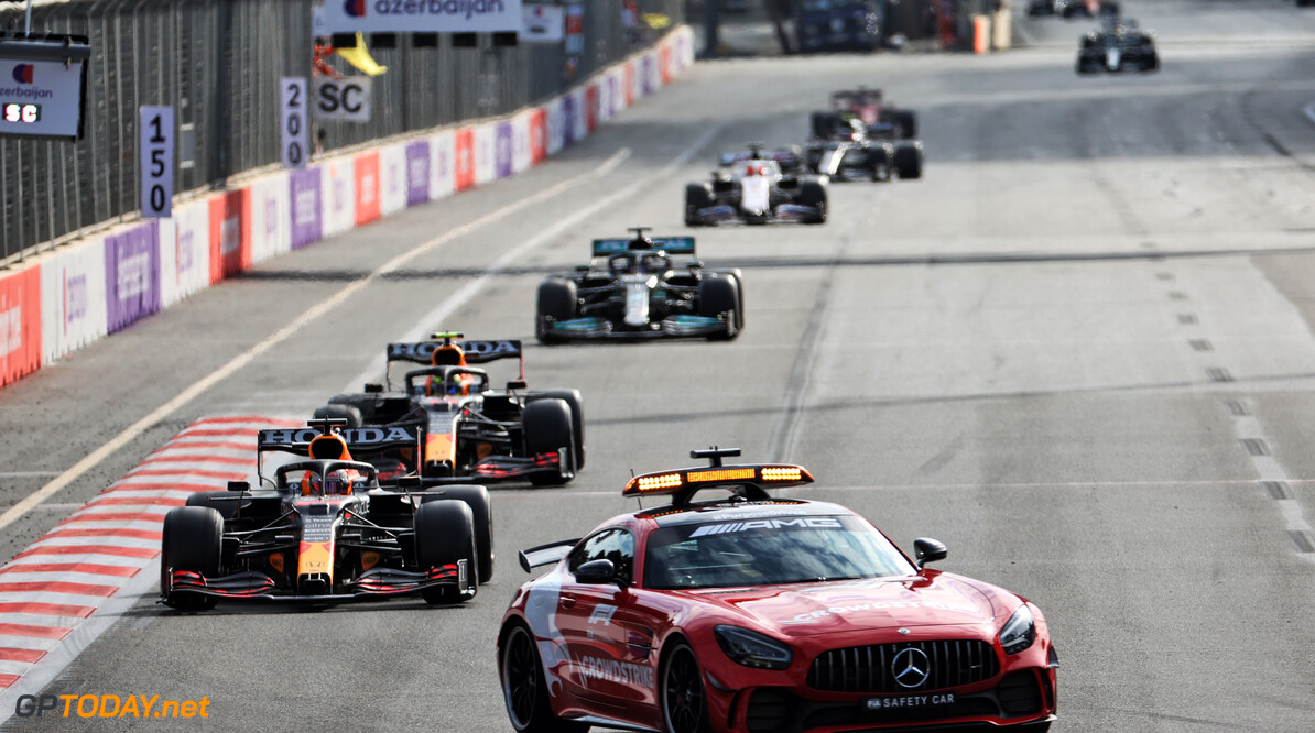 Eddie Irvine: "Max Verstappen nu snelste coureur, Lewis Hamilton nog altijd top"