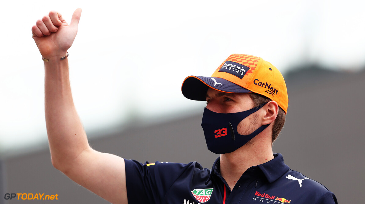 SPIELBERG, AUSTRIA - JULY 04: Max Verstappen of Netherlands and Red Bull Racing waves to the crowd during the drivers parade ahead of the F1 Grand Prix of Austria at Red Bull Ring on July 04, 2021 in Spielberg, Austria. (Photo by Clive Rose/Getty Images) // Getty Images / Red Bull Content Pool  // SI202107040075 // Usage for editorial use only // 
F1 Grand Prix of Austria




SI202107040075