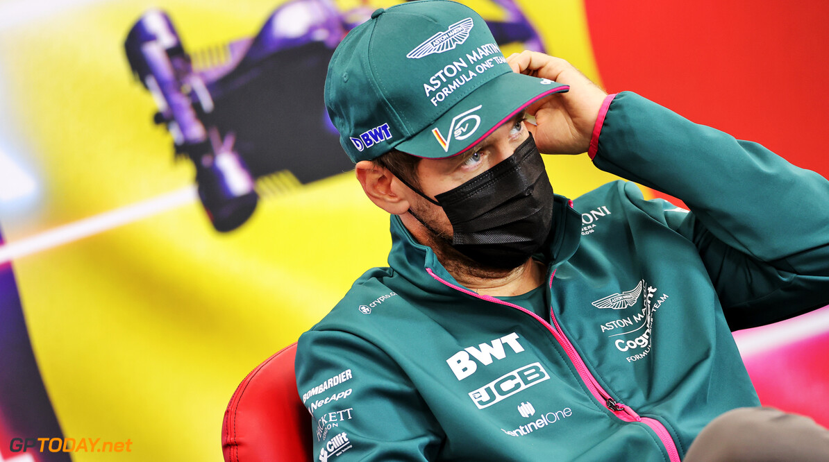 Vettel over nieuwe Mercedes line-up: "Lewis is oud genoeg"