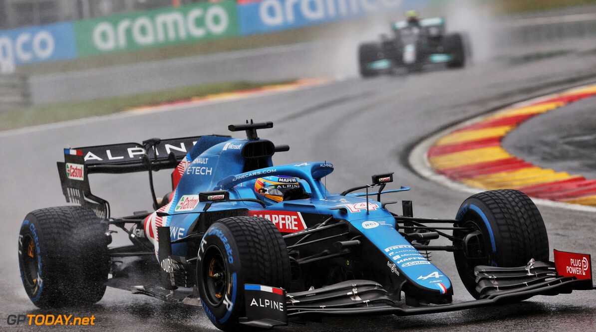 Formule 1 deelt gestabiliseerde beelden helmcam Alonso