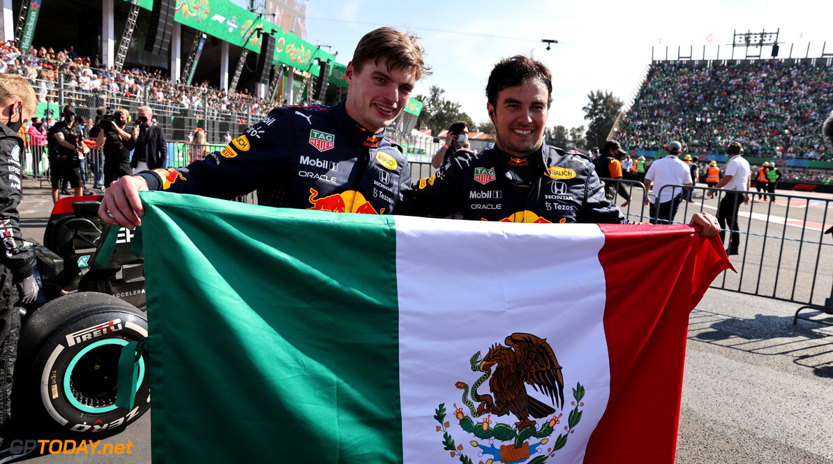Formula One World Championship
Max Verstappen (NLD) Red Bull Racing RB16B and Sergio Perez (MEX) Red Bull Racing RB16B.
07.11.2021. Formula 1 World Championship, Rd 18, Mexican Grand Prix, Mexico City, Mexico, Race Day.
- www.xpbimages.com, EMail: requests@xpbimages.com (C) Copyright: Batchelor / XPB Images
Motor Racing - Formula One World Championship - Mexican Grand Prix - Race Day - Mexico City, Mexico
XPB Images
Mexico City
Mexico

Formel1 Formel F1 Formula 1 Formula1 GP Grand Prix Mexico Mexico City Mexican Autodromo Hermanos Sunday November 07 7 11 2021 Podium Portrait