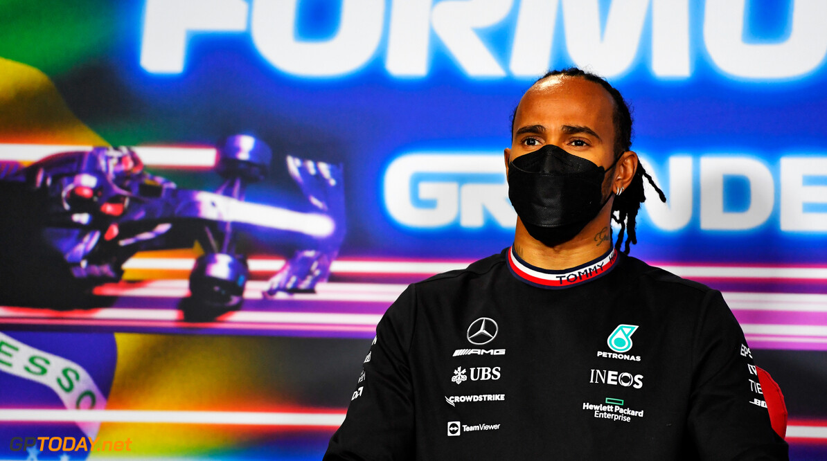 Hamilton op zijn hoede: "Pace van Red Bull was indrukwekkend"
