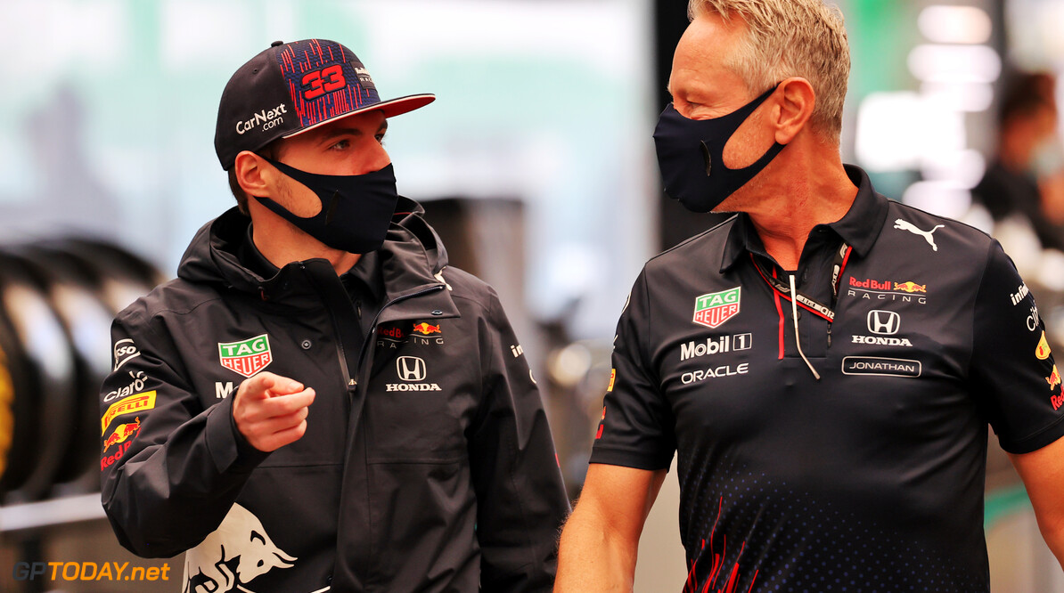 Moet Verstappen vrezen voor straf? FIA roept hem om zich te melden in Qatar
