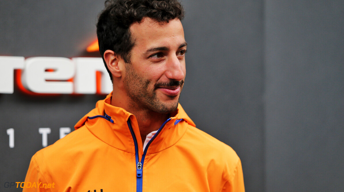 Daniel Ricciardo valt uit na issue met motor: "Volgend weekend weer een kans"