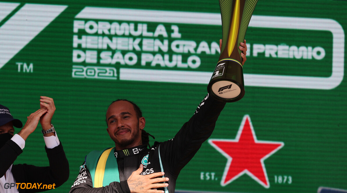 Lewis Hamilton zelf óók verrast over plotselinge snelheid Mercedes op Interlagos