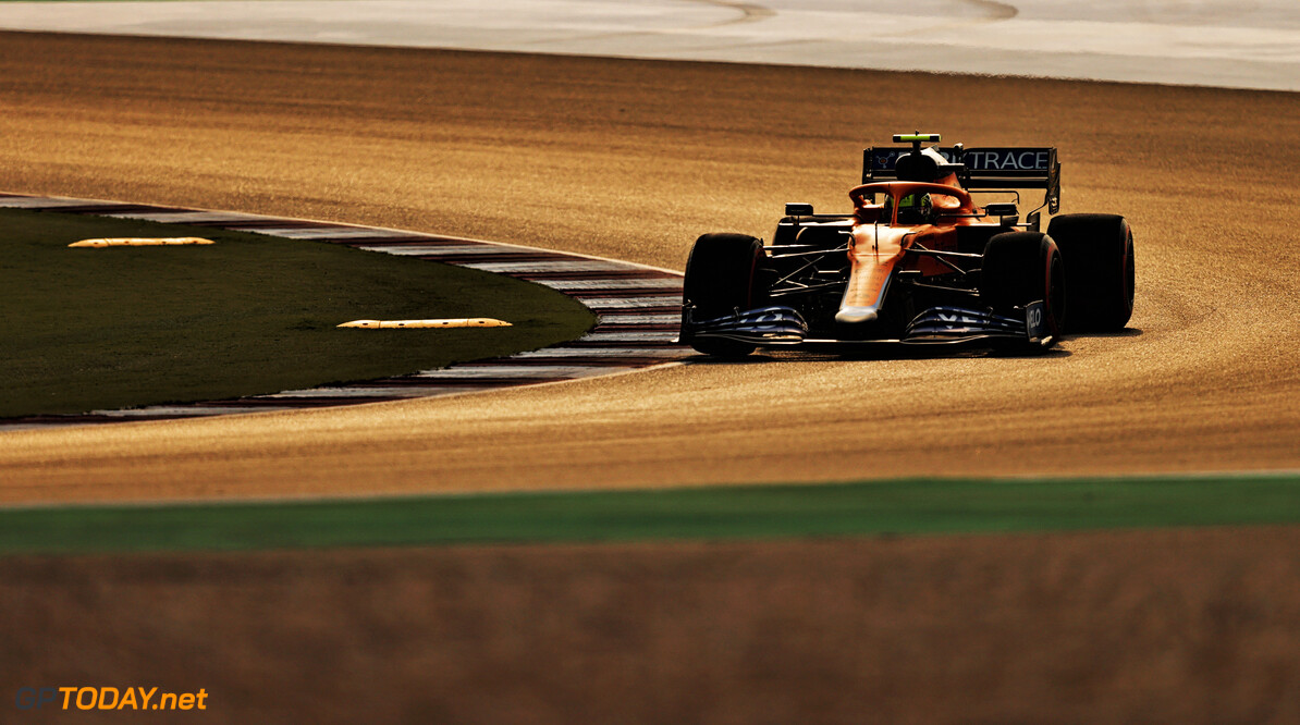 McLaren start nieuwe MCL36 voor het eerst