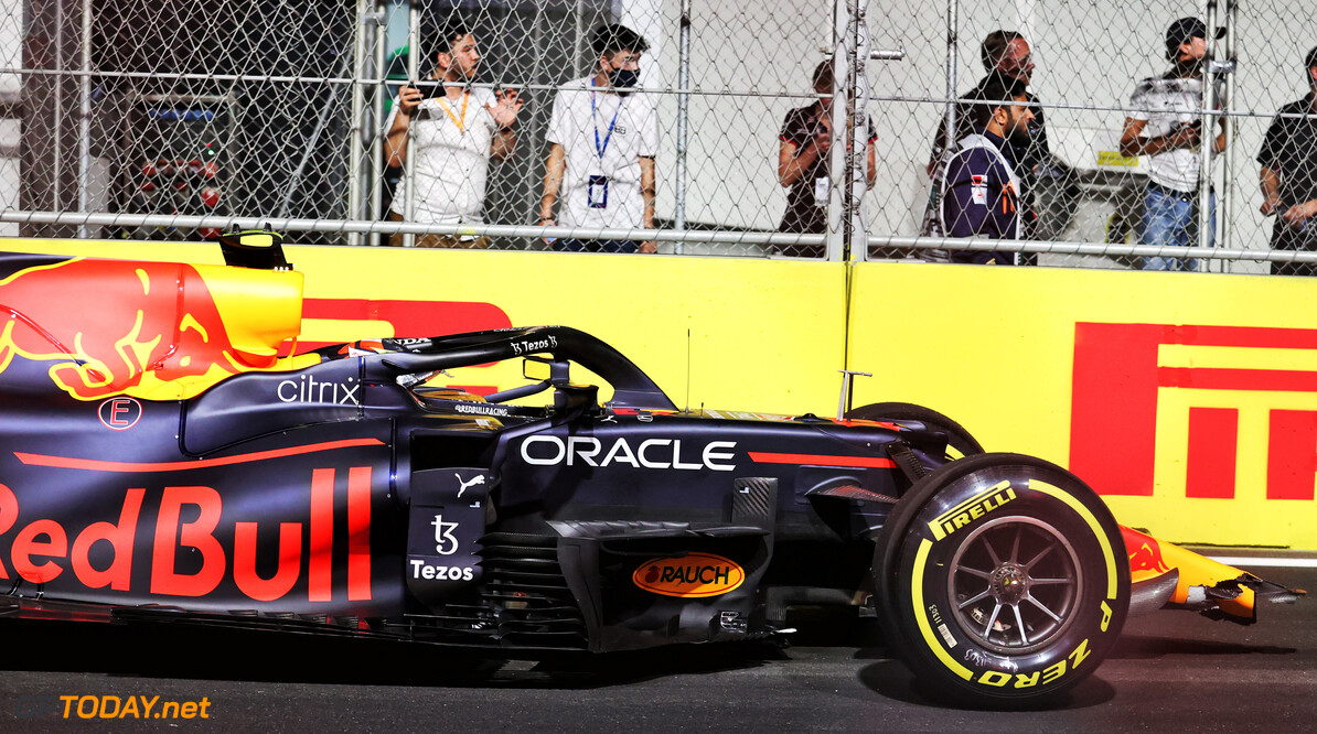 Perez neemt Leclerc niets kwalijk: "Charles kon er niet zoveel aan doen"