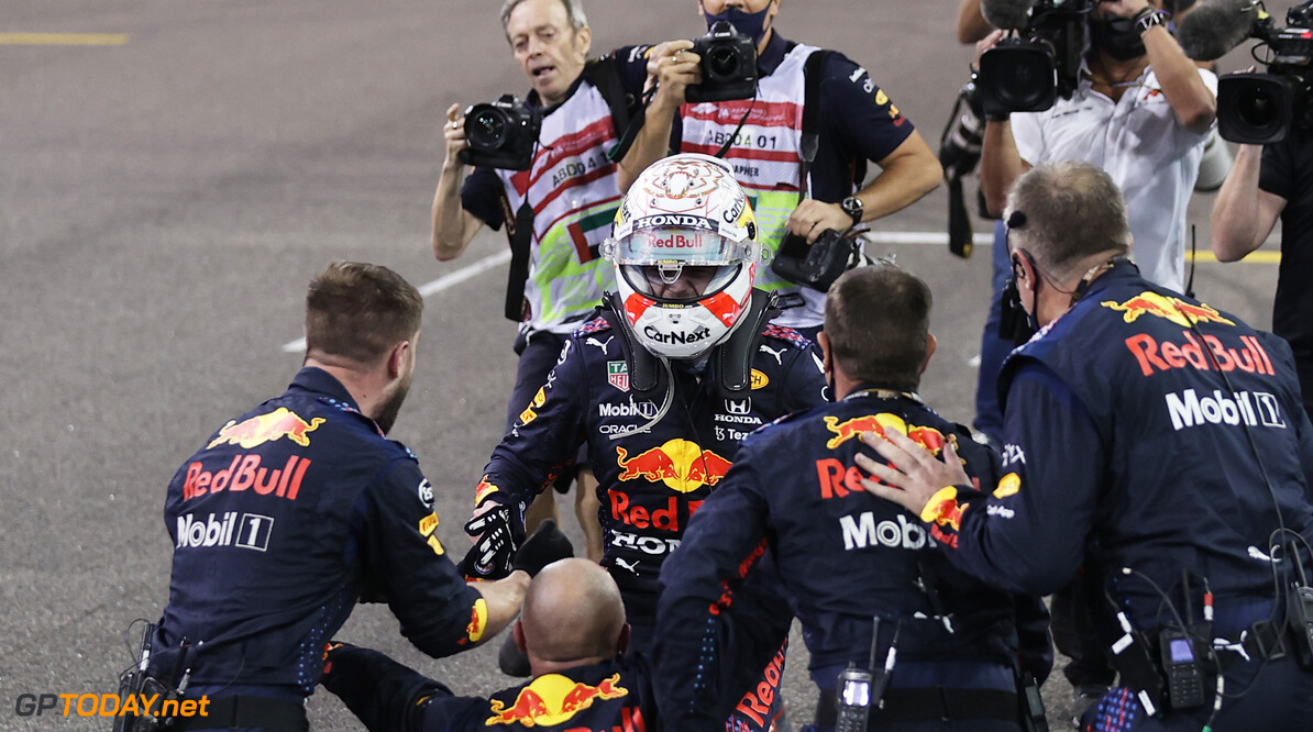 ABU DHABI, UNITED ARAB EMIRATES - DECEMBER 12: Race winner and 2021 F1 World Drivers Champion Max Verstappen of Netherlands and Red Bull Racing celebrates with his team in parc ferme during the F1 Grand Prix of Abu Dhabi at Yas Marina Circuit on December 12, 2021 in Abu Dhabi, United Arab Emirates. (Photo by Lars Baron/Getty Images) // Getty Images / Red Bull Content Pool  // SI202112120261 // Usage for editorial use only // 
F1 Grand Prix of Abu Dhabi




SI202112120261