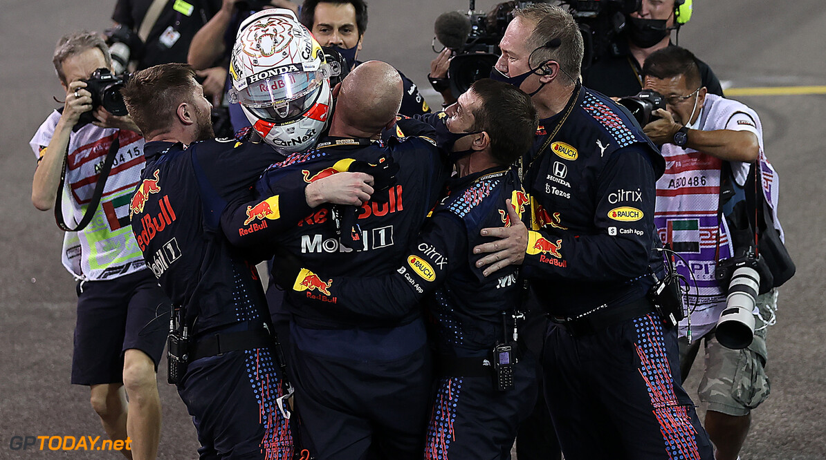 ABU DHABI, UNITED ARAB EMIRATES - DECEMBER 12: Race winner and 2021 F1 World Drivers Champion Max Verstappen of Netherlands and Red Bull Racing celebrates with his team in parc ferme during the F1 Grand Prix of Abu Dhabi at Yas Marina Circuit on December 12, 2021 in Abu Dhabi, United Arab Emirates. (Photo by Lars Baron/Getty Images) // Getty Images / Red Bull Content Pool  // SI202112120263 // Usage for editorial use only // 
F1 Grand Prix of Abu Dhabi




SI202112120263