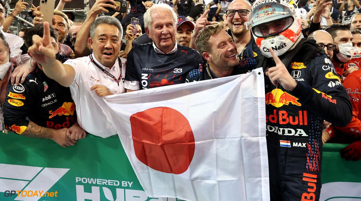 Formula One World Championship

1st place and new World Champion, Max Verstappen (NLD) Red Bull Racing RB16B with Masashi Yamamoto (JPN) Honda Racing F1 Managing Director and Dr Helmut Marko (AUT) Red Bull Motorsport Consultant. 

12.12.2021. Formula 1 World Championship, Rd 22, Abu Dhabi Grand Prix, Yas Marina Circuit, Abu Dhabi, Race Day.
- www.xpbimages.com, EMail: requests@xpbimages.com (C) Copyright: Batchelor / XPB Images
Motor Racing - Formula One World Championship - Abu Dhabi Grand Prix - Race Day - Abu Dhabi, UAE
XPB Images
Abu Dhabi
Abu Dhabi

Formel1 Formel F1 Formula 1 Formula1 GP Grand Prix one Abu Dhabi Yas Marina Circuit Yas Marina UAE United Arab Emirates Sunday 12 12 2021 December Podium Portrait