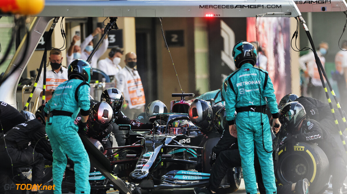 Mercedes schittert in afwezigheid bij FIA-groepsfoto