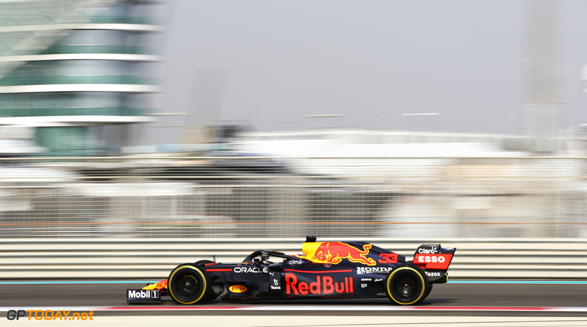 ABU DHABI, UNITED ARAB EMIRATES - DECEMBER 14: Max Verstappen of the Netherlands driving the (33) Red Bull Racing RB16B Honda during Formula 1 testing at Yas Marina Circuit on December 14, 2021 in Abu Dhabi, United Arab Emirates. (Photo by Getty Images/Getty Images) // Getty Images / Red Bull Content Pool  // SI202112140129 // Usage for editorial use only // 
Formula 1 Testing in Abu Dhabi - Day One




SI202112140129