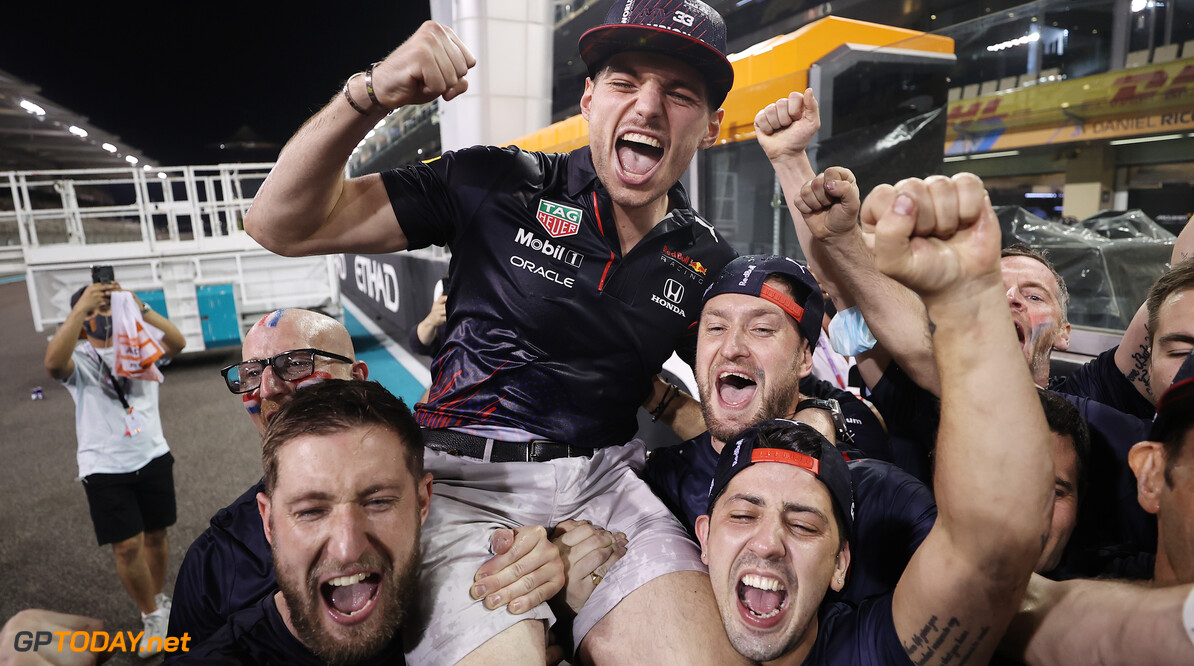 ABU DHABI, UNITED ARAB EMIRATES - DECEMBER 12: Race winner and 2021 F1 World Drivers Champion Max Verstappen of Netherlands and Red Bull Racing celebrates with his team after the F1 Grand Prix of Abu Dhabi at Yas Marina Circuit on December 12, 2021 in Abu Dhabi, United Arab Emirates. (Photo by Lars Baron/Getty Images) *** BESTPIX *** // Getty Images / Red Bull Content Pool  // SI202112120680 // Usage for editorial use only // 
*** BESTPIX *** F1 Grand Prix of Abu Dhabi




SI202112120680