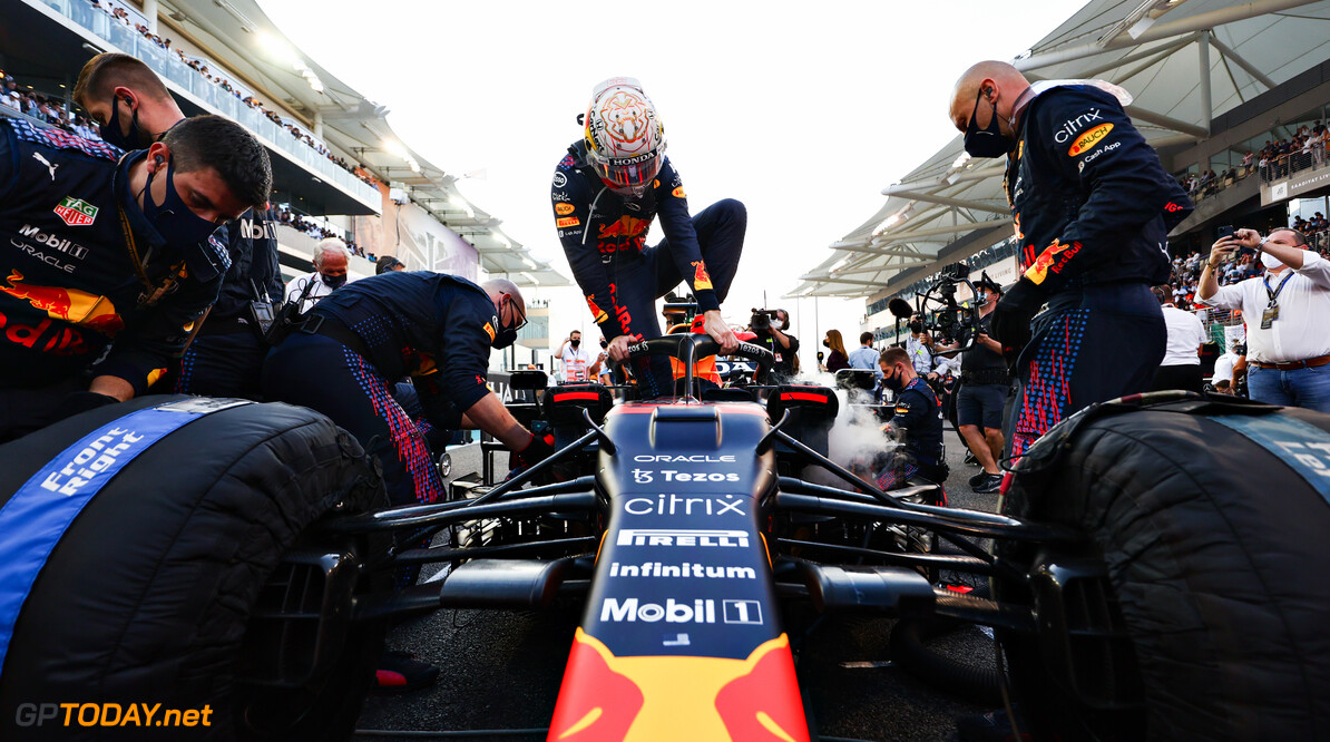 ABU DHABI, UNITED ARAB EMIRATES - DECEMBER 12: Max Verstappen of Netherlands and Red Bull Racing prepares to drive on the grid before the F1 Grand Prix of Abu Dhabi at Yas Marina Circuit on December 12, 2021 in Abu Dhabi, United Arab Emirates. (Photo by Mark Thompson/Getty Images) // Getty Images / Red Bull Content Pool  // SI202112130383 // Usage for editorial use only // 
F1 Grand Prix of Abu Dhabi




SI202112130383