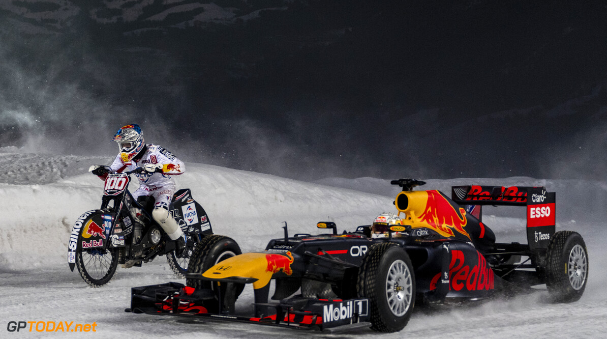 Max Verstappen of the Netherlands in the RB 8 and Franz Zorn of Austria on an ice racing bike perform during the GP Ice Race in Zell am See, Austria on January 24, 2022. // SI202202020336 // Usage for editorial use only // 
Max Verstappen, Franz Zorn




SI202202020336