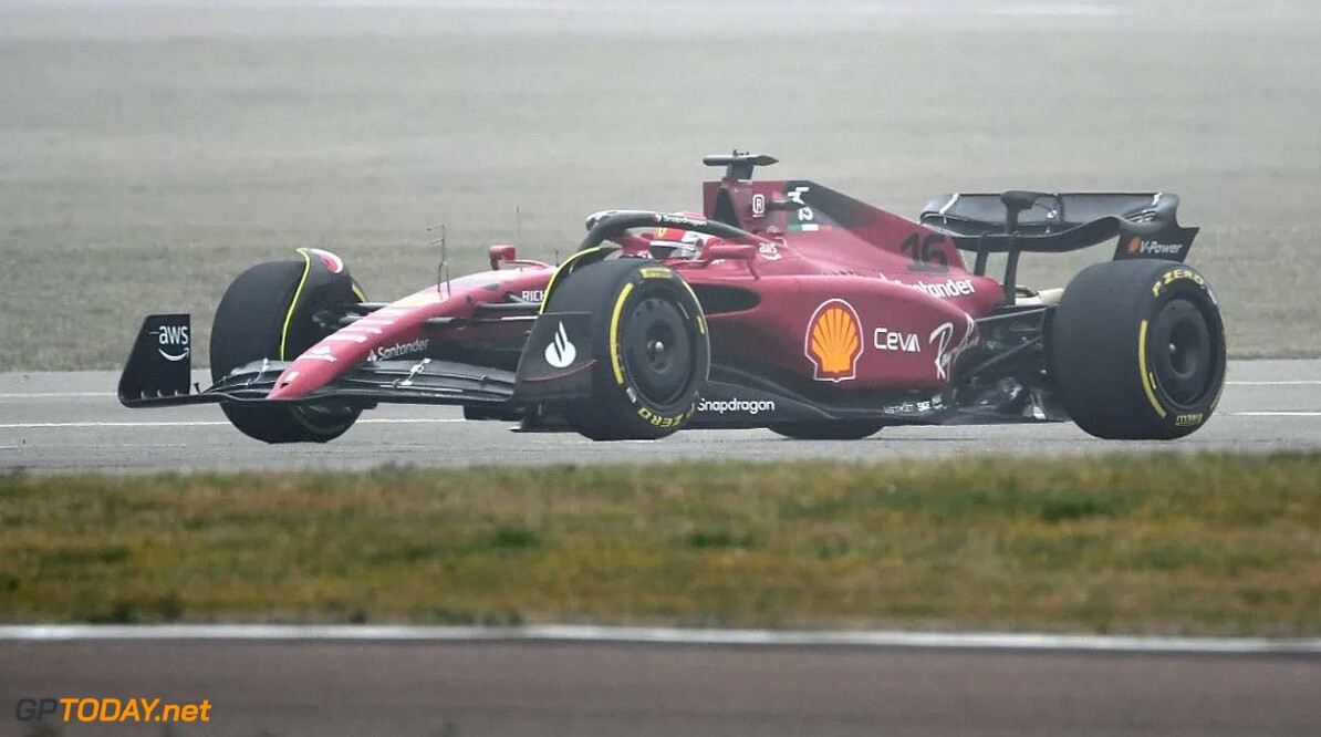 Leclerc rijdt eerste meters in nieuwe Ferrari