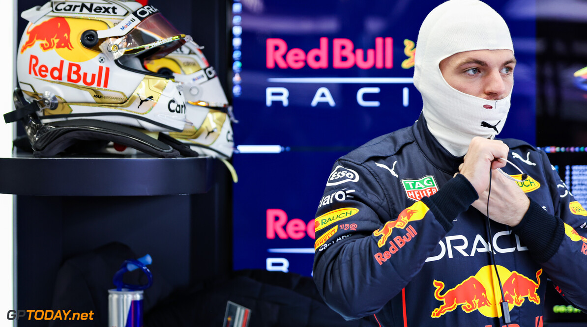 BARCELONA, SPAIN - FEBRUARY 23: Max Verstappen of the Netherlands and Oracle Red Bull Racing prepares to drive in the garage during Day One of F1 Testing at Circuit de Barcelona-Catalunya on February 23, 2022 in Barcelona, Spain. (Photo by Mark Thompson/Getty Images) // Getty Images / Red Bull Content Pool // SI202202230061 // Usage for editorial use only // 
Formula 1 Testing in Barcelona - Day 1




SI202202230061