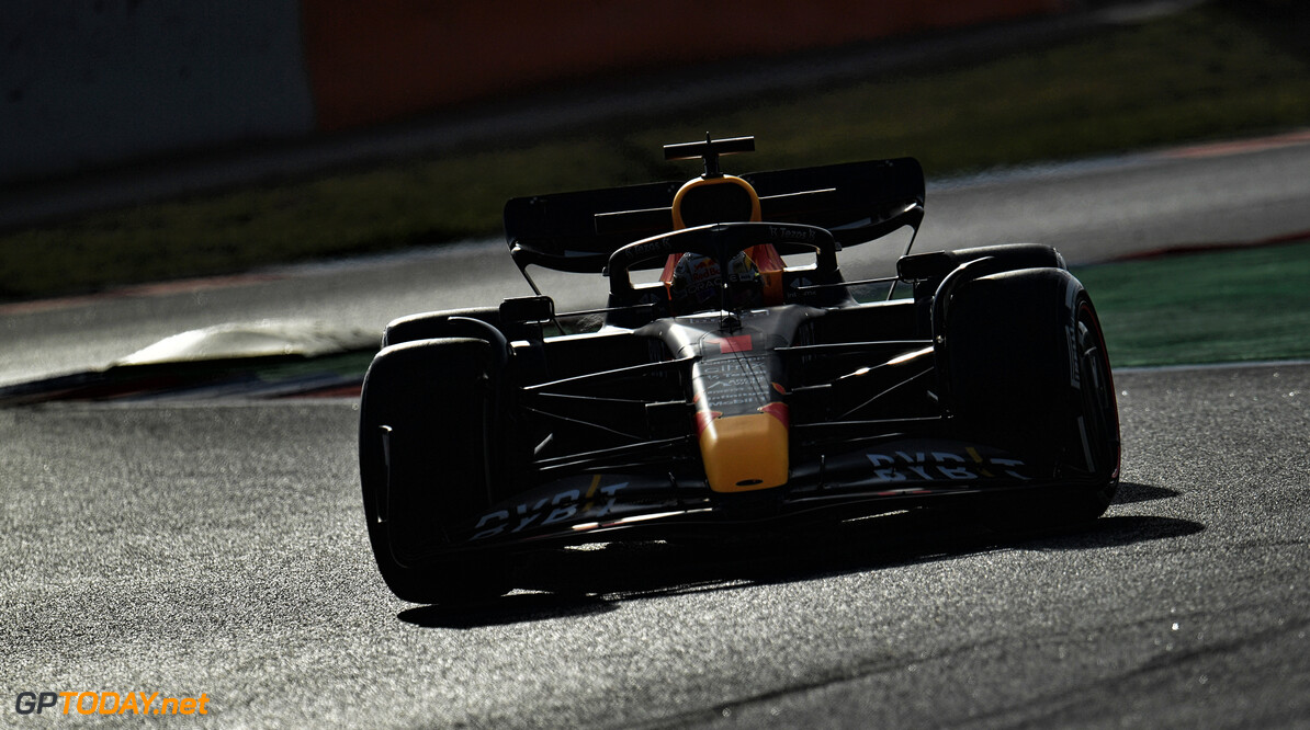<b> Barcelona Testdag 1: </b>Verstappen vreet asfalt, Norris vliegt