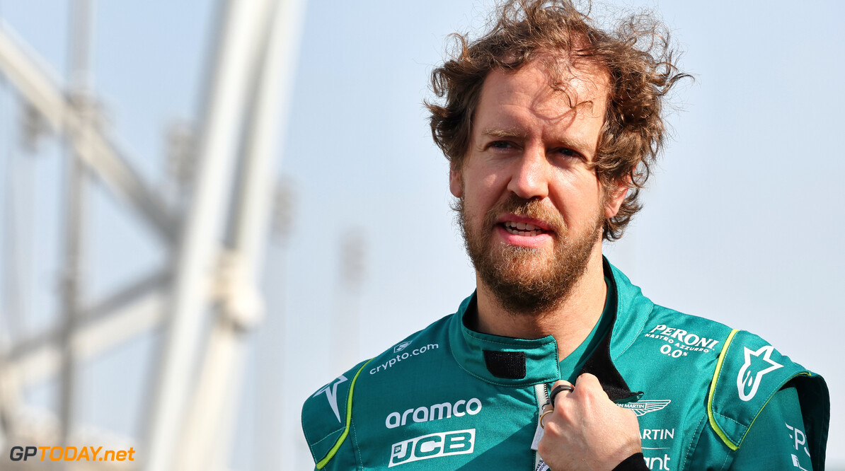 Vettel ziet Aston Martin als outsider voor eerste Grand Prix van 2022