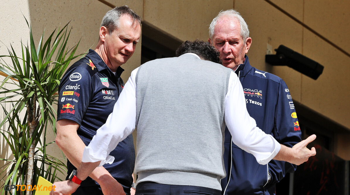 Marko reageert op budgetcap-uitspraken Ferrari: "Vraag mij af wat het effect van Sainz is"