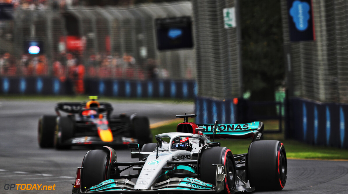 Russell scoort eerste podium met Mercedes: "Geluk door fouten van concurrentie"