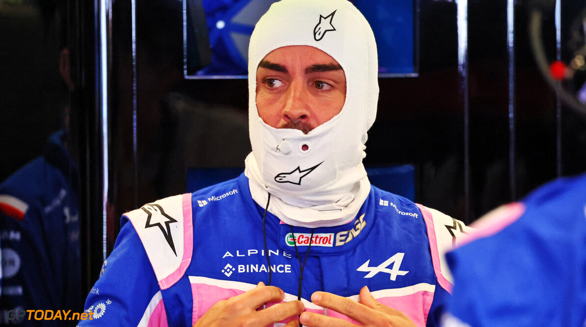 Alonso: "Ik mis morgen het podium door hydraulisch defect in de kwalificatie"