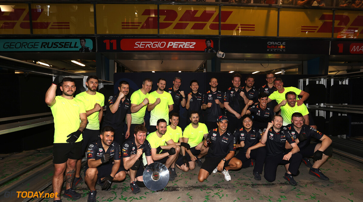 MELBOURNE, AUSTRALIA - APRIL 10: Second placed Sergio Perez of Mexico and Oracle Red Bull Racing celebrates with his team after the F1 Grand Prix of Australia at Melbourne Grand Prix Circuit on April 10, 2022 in Melbourne, Australia. (Photo by Robert Cianflone/Getty Images) // Getty Images / Red Bull Content Pool // SI202204100274 // Usage for editorial use only // 
F1 Grand Prix of Australia




SI202204100274