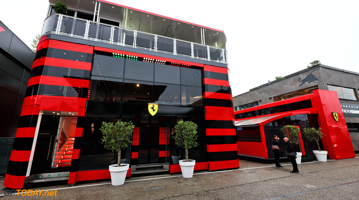 Ferrari past ook motorhome aan voor festiviteiten