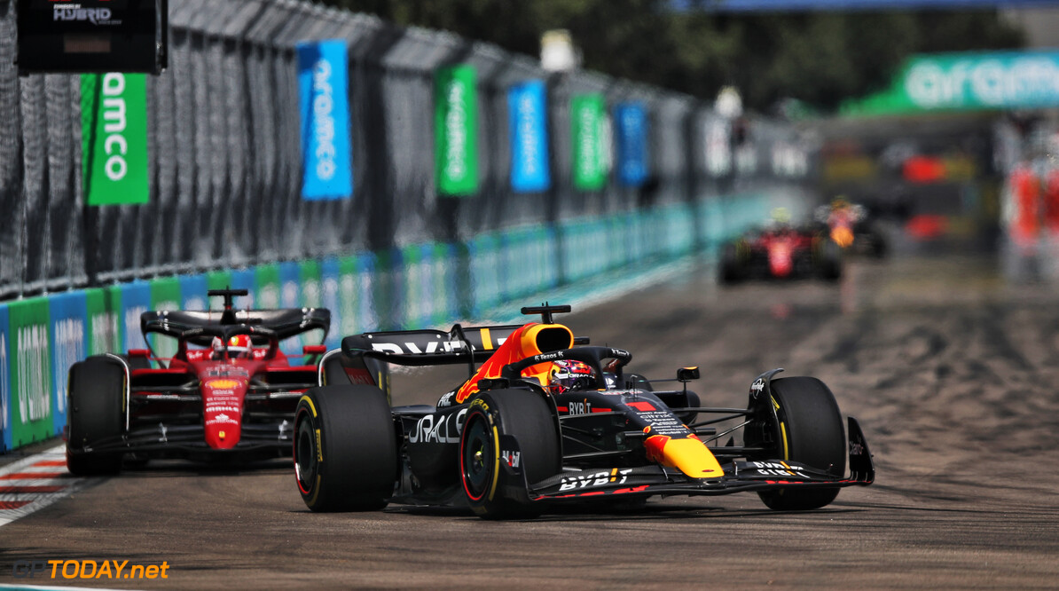 <b> Uitslag Grand Prix van Miami: </b> Verstappen verslaat Leclerc na zinderende slotfase