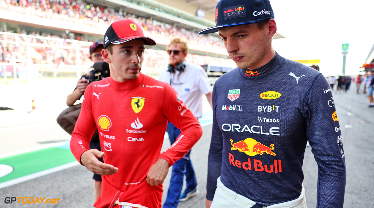 Verstappen rekent zich nog niet rijk: "Ferrari zag er heel erg sterk uit"